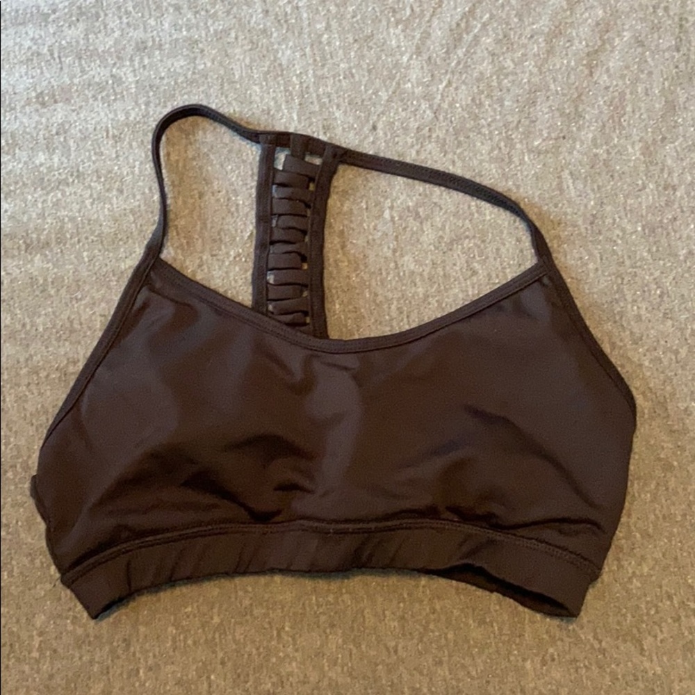 Black sports bra